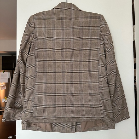 H&M tan checked-patterned blazer, size small, never worn - Picture 6 of 6